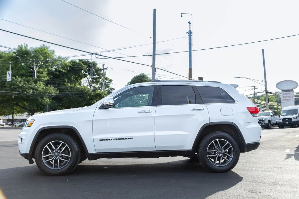 Used 2019 White Jeep Limited image 3