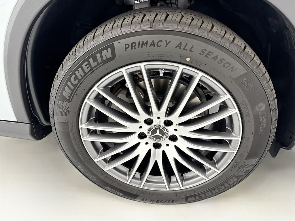 New 2026 Cirrus Silver Metallic Mercedes-Benz GLC 300 image 31
