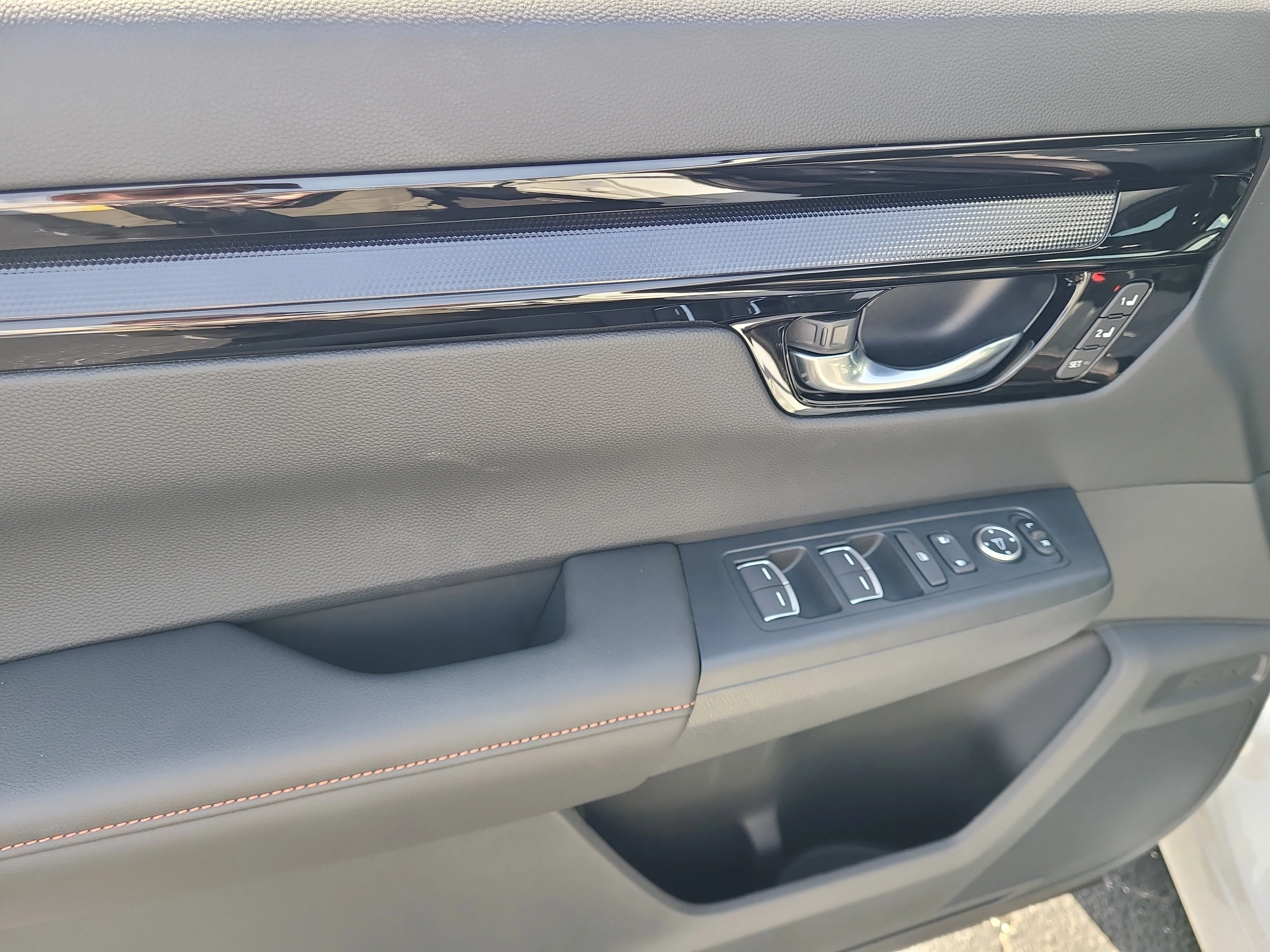 New 2026 Platinum White Pearl Honda Sport Touring image 25