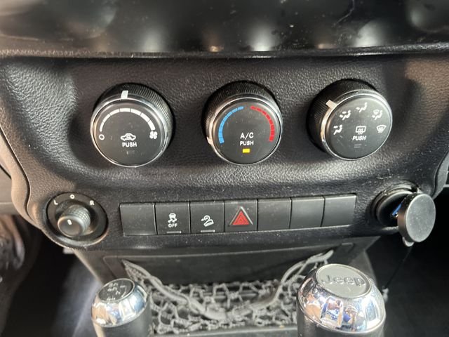 Used 2014 Flame Red Clearcoat Jeep Sport image 19