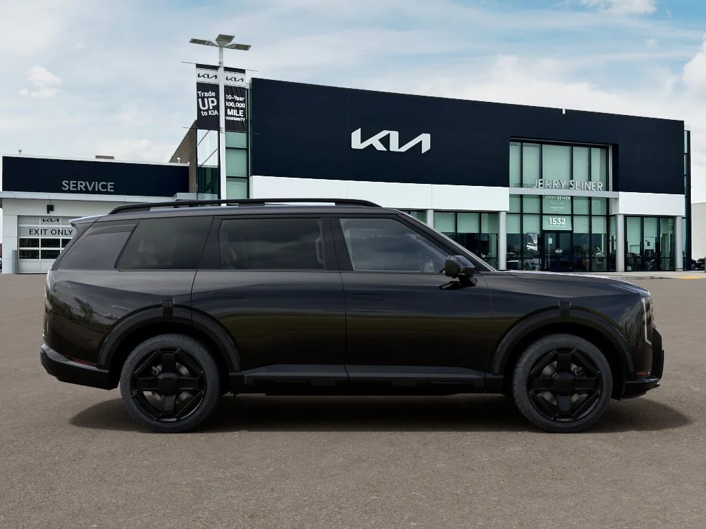 New 2027 Ebony Black Kia X-LINE SX image 7