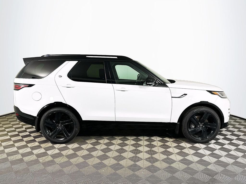 2025 Land Rover Discovery Dynamic SE - Photo 4