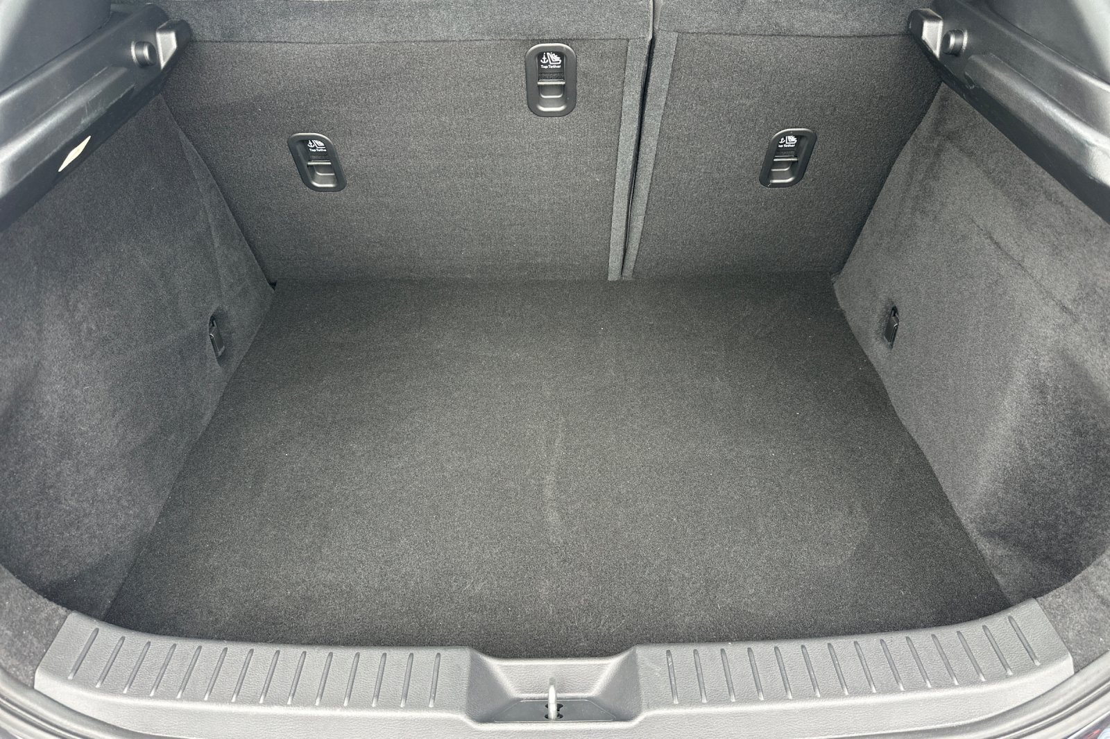 Used 2021 Blue Mazda Select image 16