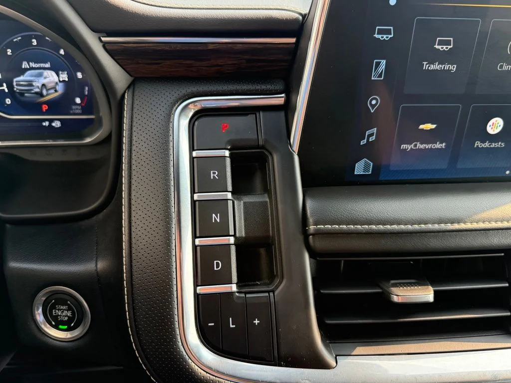 Used 2023 Gray Chevrolet Premier image 26