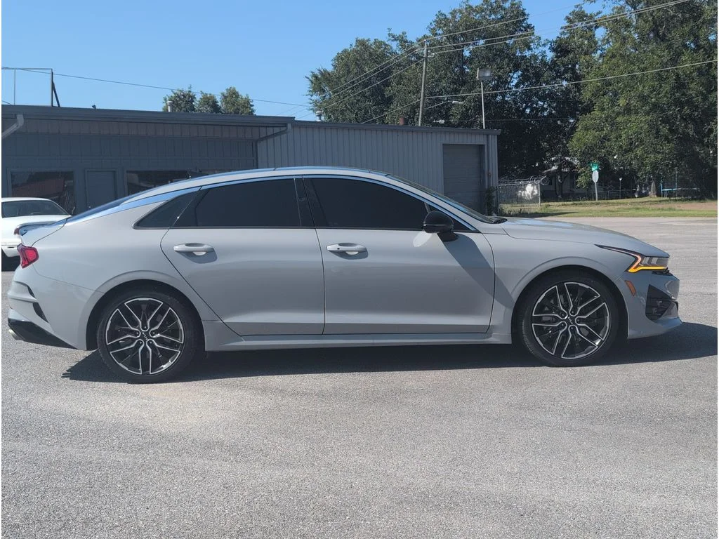 Used 2024 wolf gray Kia GT DCT FWD image 6