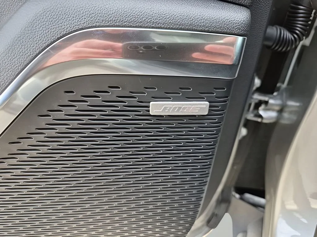 New 2026 Sterling Metallic GMC Elevation image 32