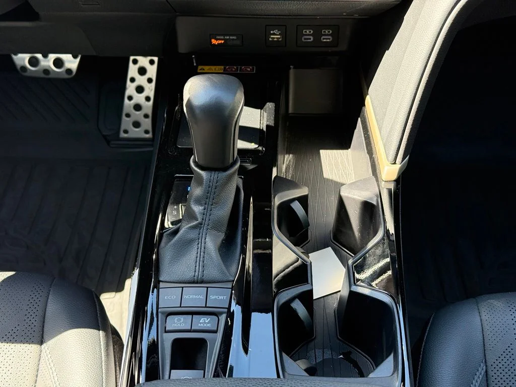 Used 2025  Toyota XSE image 26