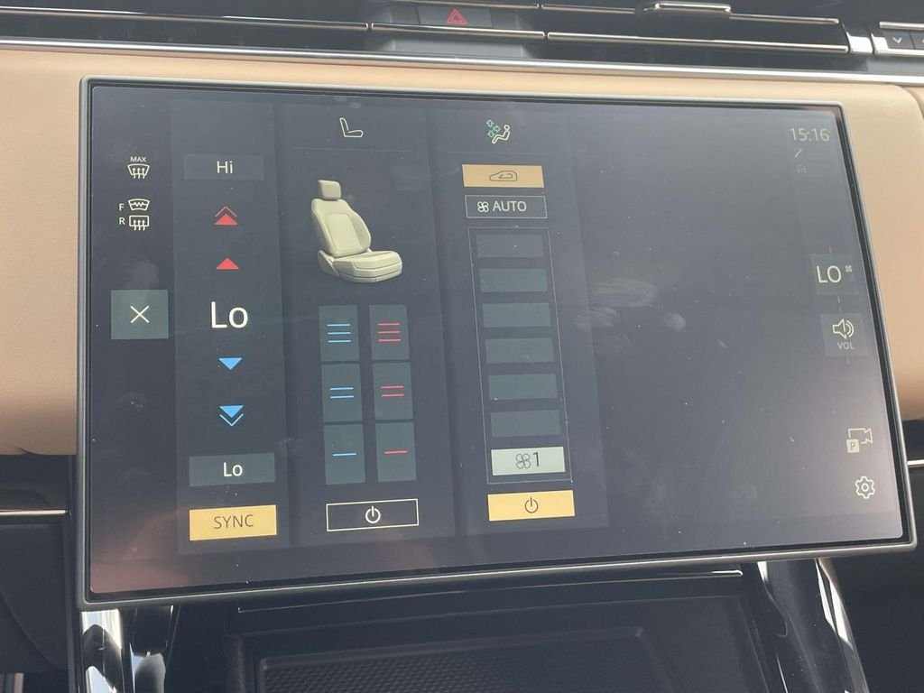 New 2026 Santorini Black Land Rover Dynamic SE image 30