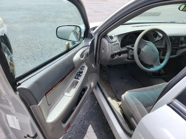 Used 2003 Galaxy Silver Metallic Chevrolet Base image 7
