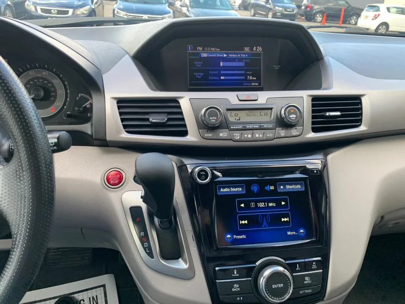 Used 2016 Blue Honda EX Minivan 4D image 19