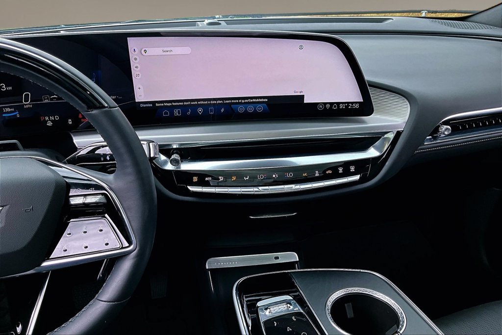 Used 2023 Gray Cadillac Luxury image 6