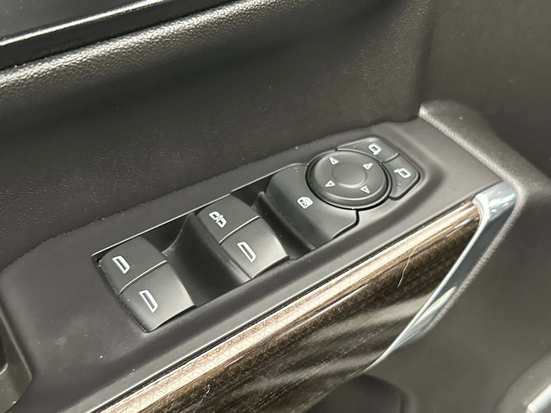 Used 2021 Black Chevrolet LT Trail Boss image 23