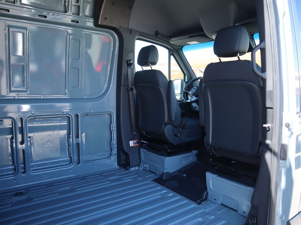 New 2026  Mercedes-Benz Cargo 170 WB image 25