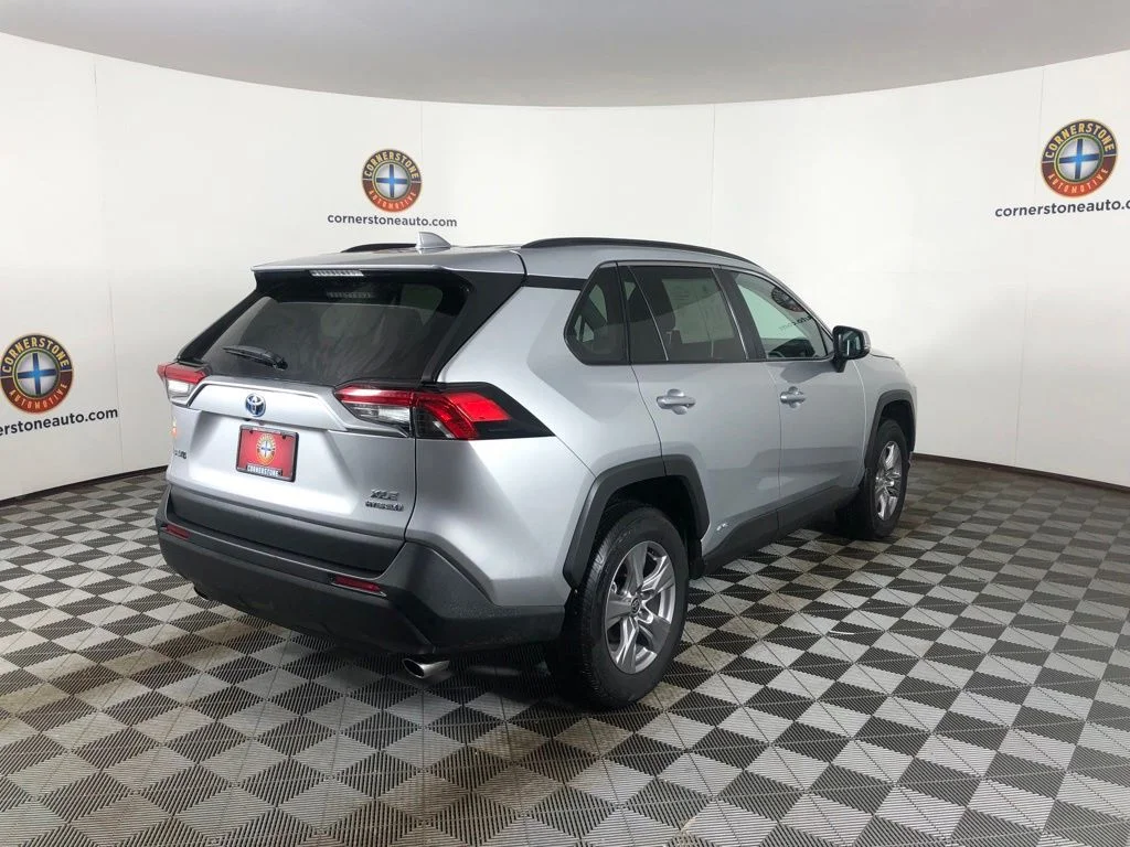 Used 2023 Silver Toyota XLE image 20
