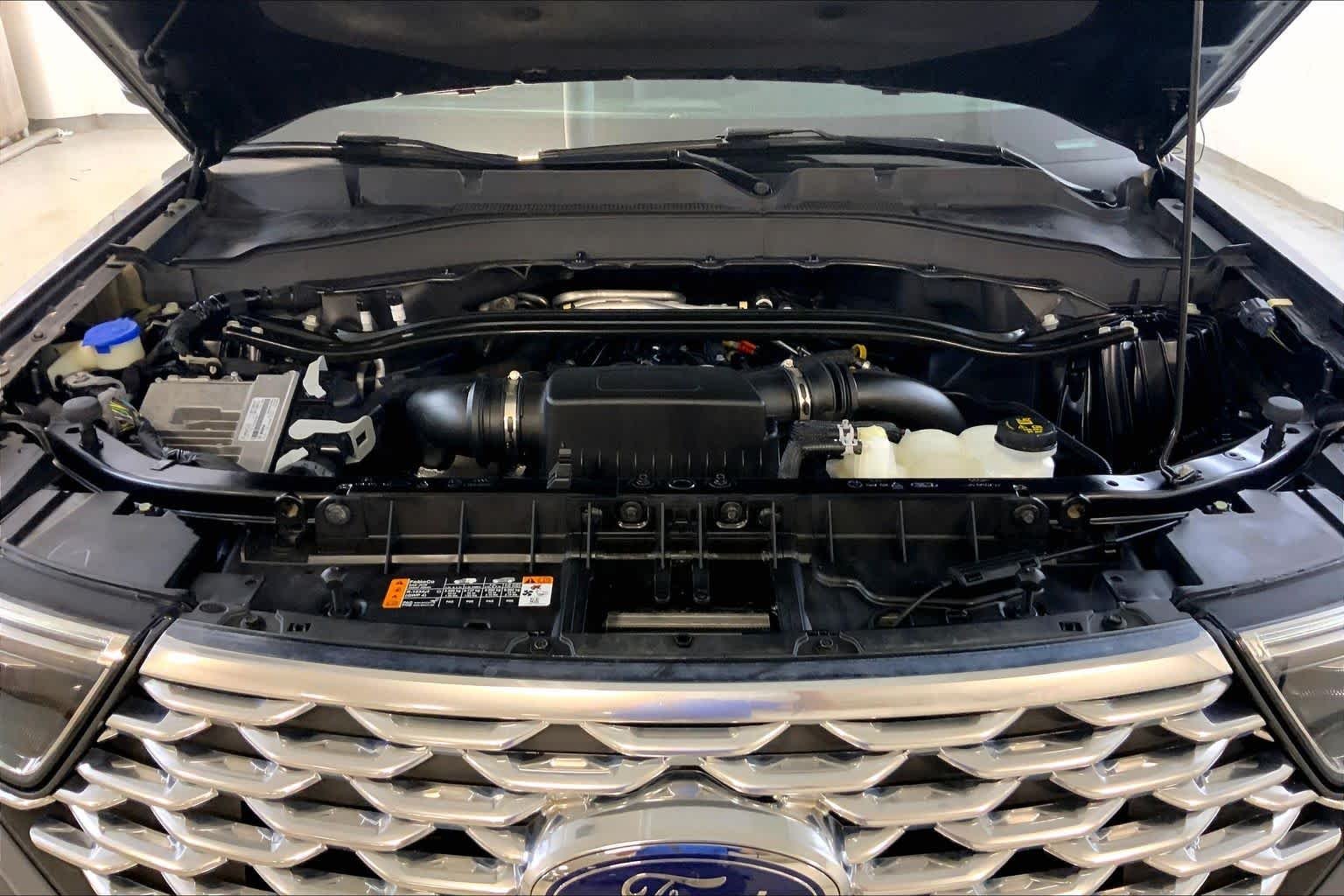 Used 2022 Carbonized Gray Ford Platinum image 29