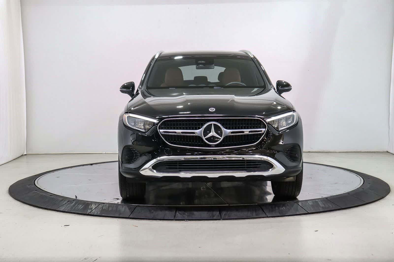 Used 2025 Black Mercedes-Benz GLC 350e image 6