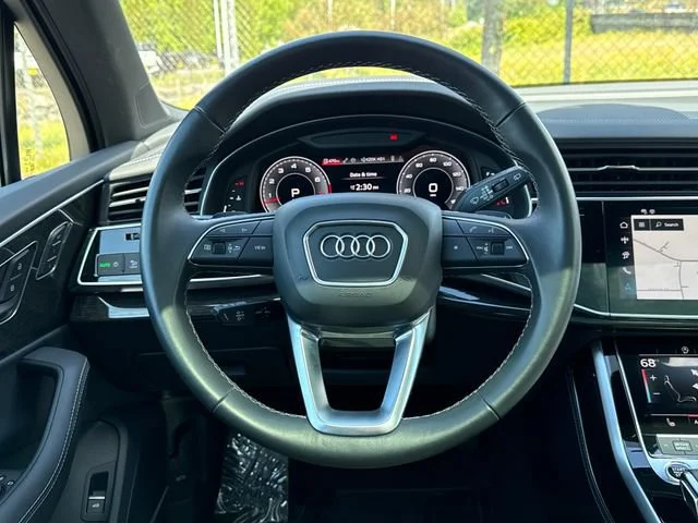 Used 2025 Mythos Black Metallic Audi 55 Premium Plus image 9