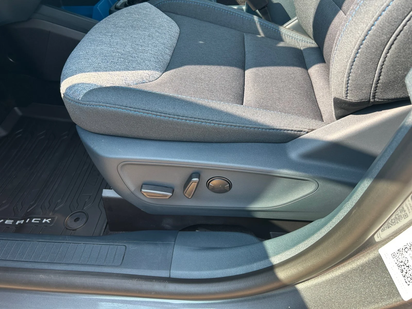 New 2026 Carbonized Grey Metallic Ford XLT image 14