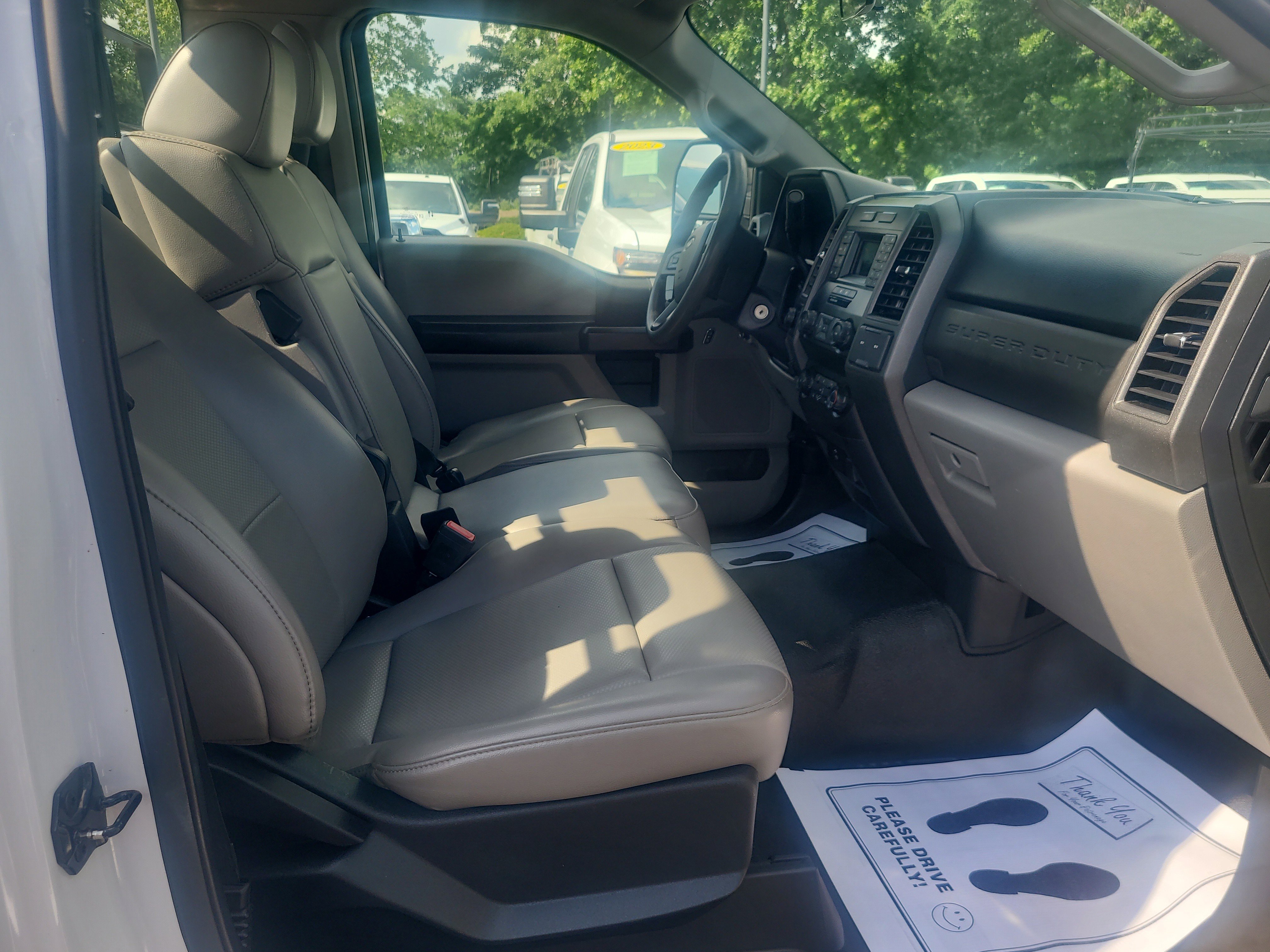 Used 2020 Oxford White Ford XL image 8