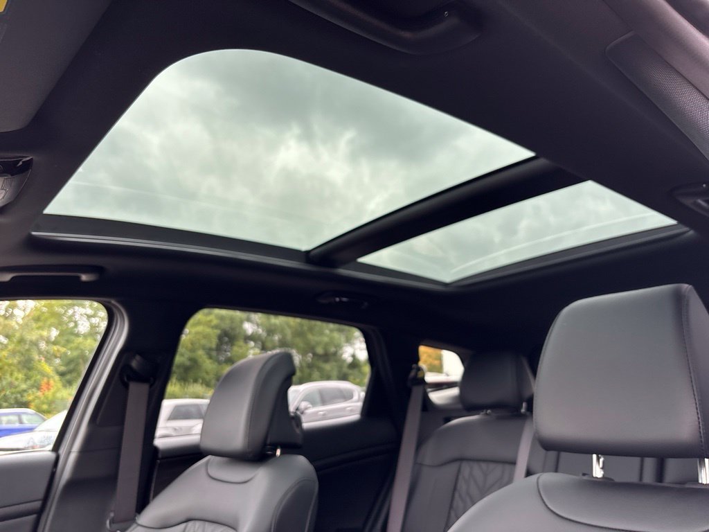 Used 2025 Gray Kia X-Line image 23