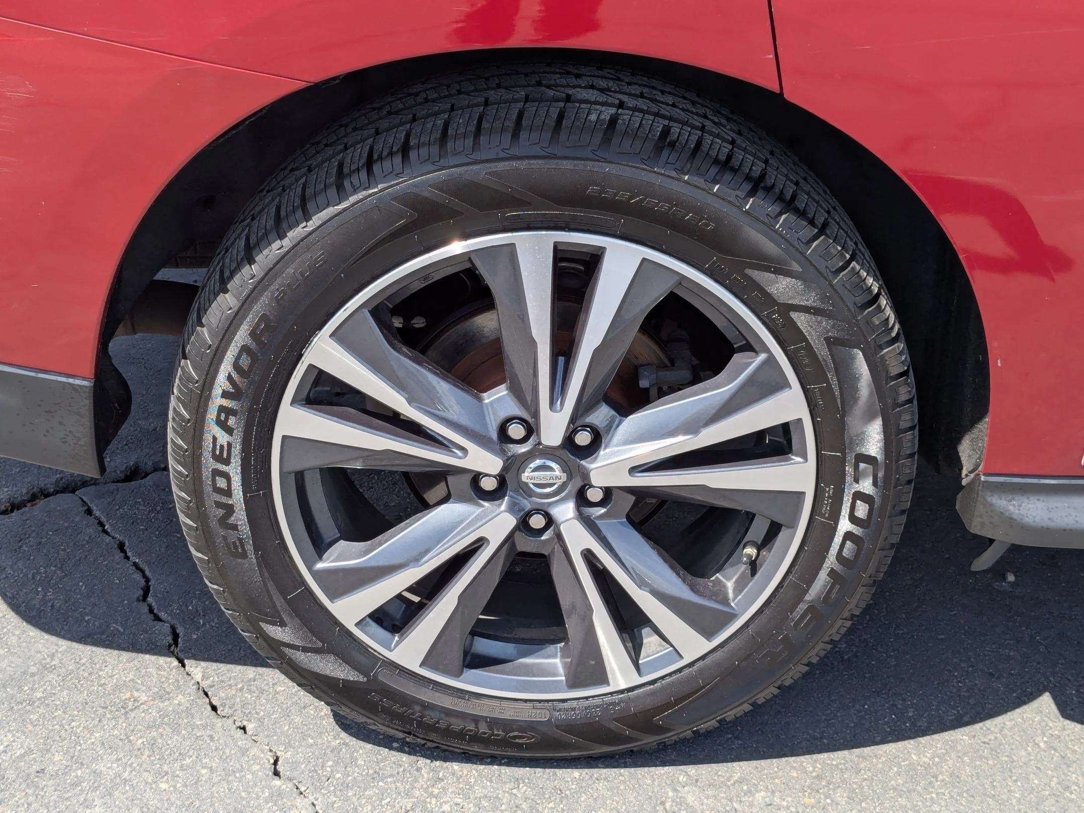 Used 2017 Cayenne Red Metallic Nissan Platinum image 12