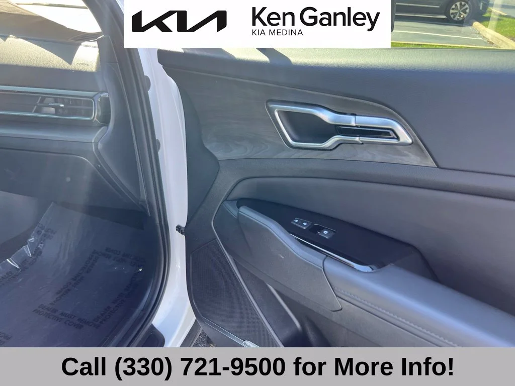 Certified Used 2025 White Kia X-Pro Prestige image 57