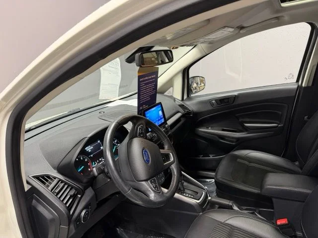 Used 2022 White Ford SES image 17