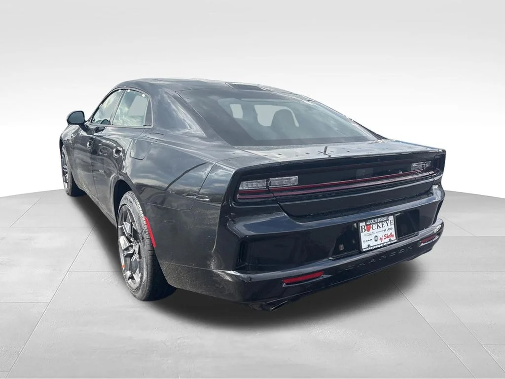 New 2026 Diamond Black Crystal Pearlcoat Dodge R/T image 5