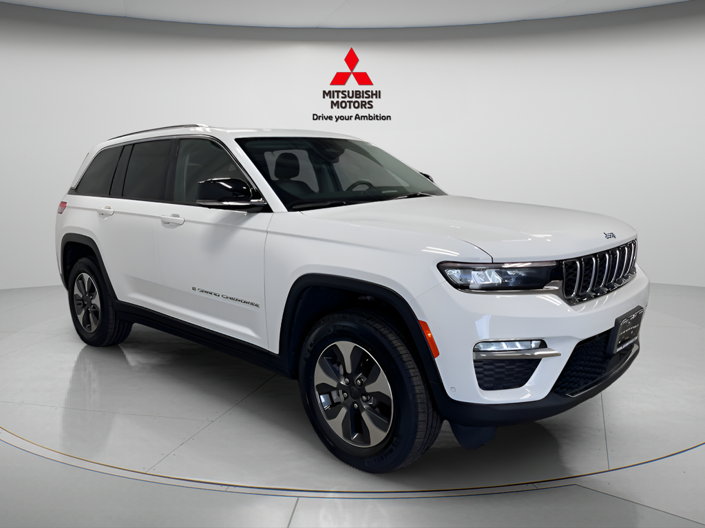 Used 2022 Jeep Grand Cherokee 4xe with VIN 1C4RJYB62N8721563 for sale in Des Plaines, IL