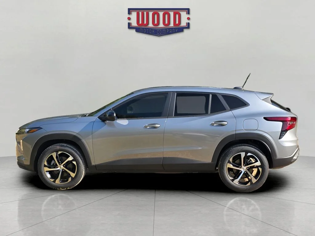 Used 2025 Sterling Gray Metallic Chevrolet 1RS image 5