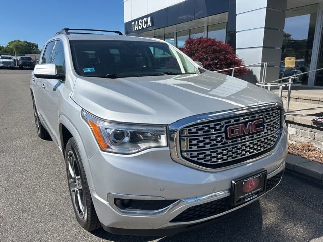 2018 GMC Acadia Denali AWD's photo