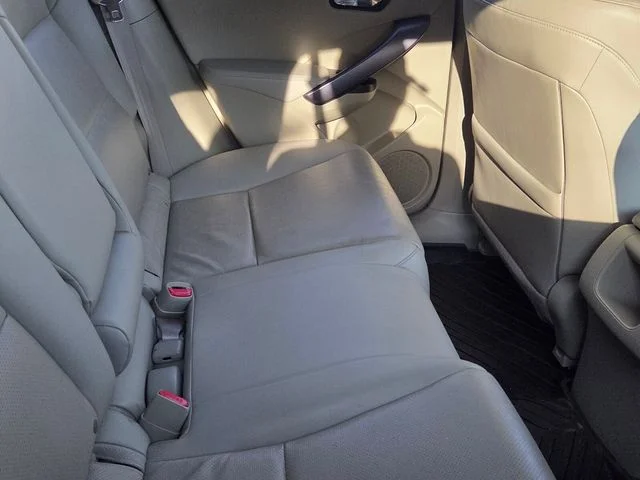 Used 2013  Acura Technology Package image 9
