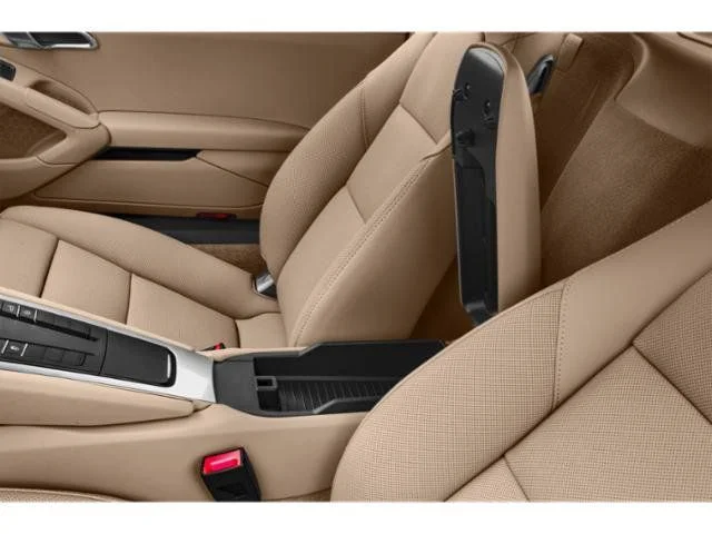 Used 2019  Porsche Base image 14