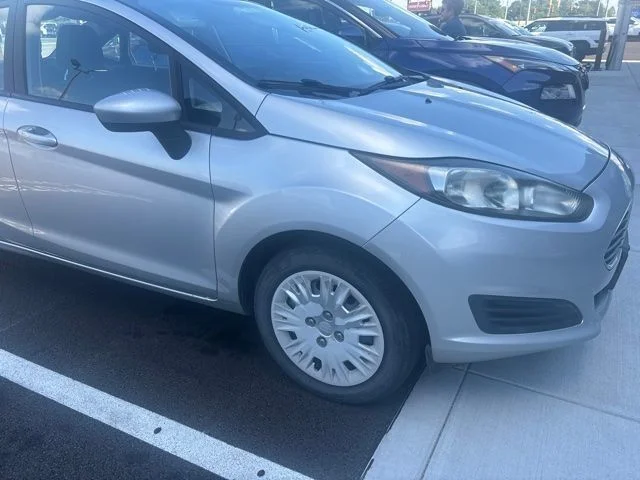 Used 2016 Silver Ford S image 11