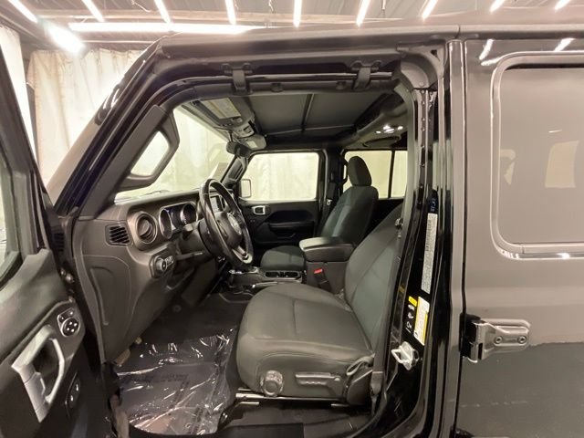Used 2020 Black Jeep Unlimited Sport S image 10