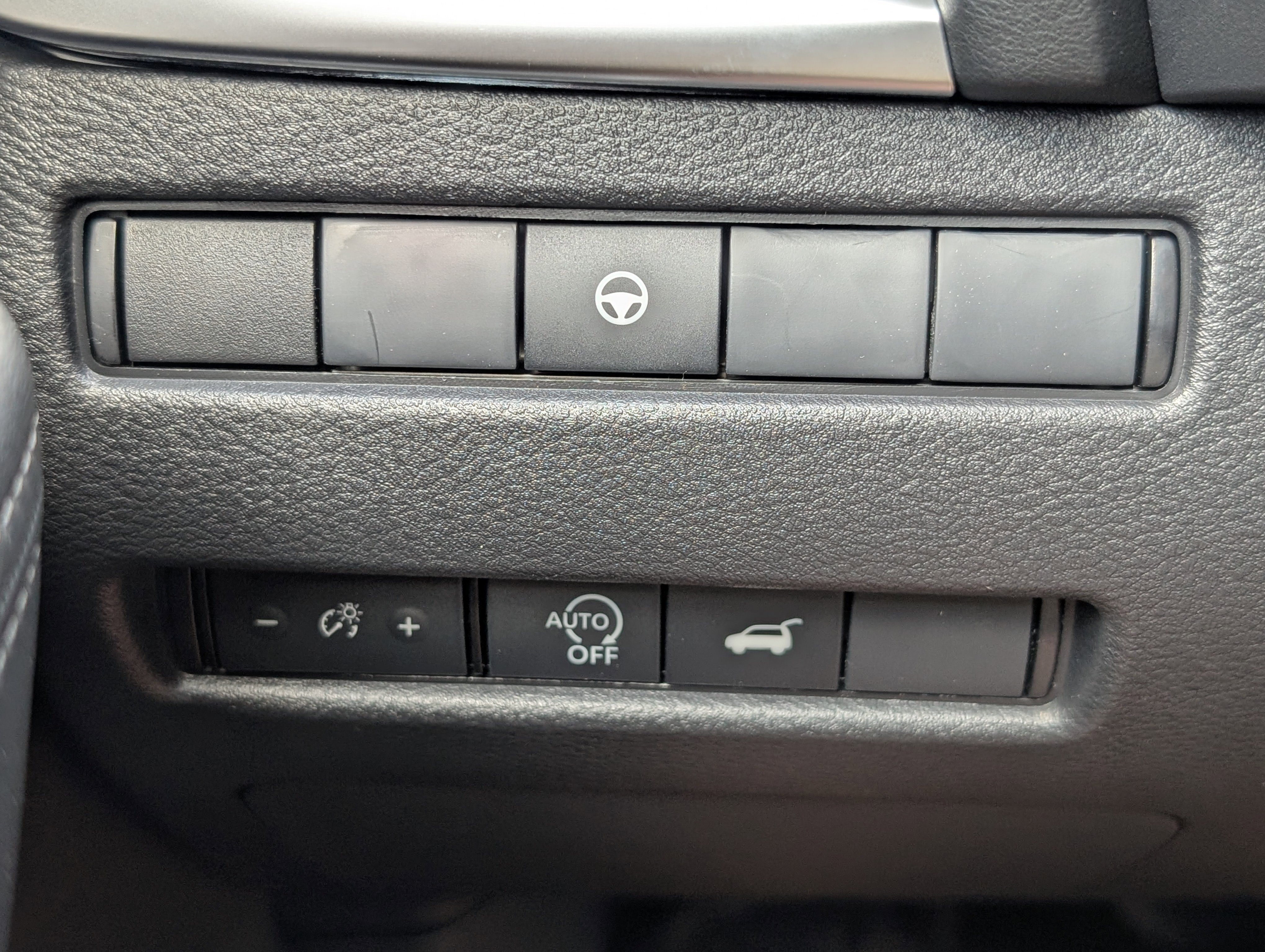 New 2026 Everest White Pearl TriCoat Nissan SV image 21