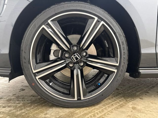 New 2026 Meteorite Gray Metallic Honda SE image 14