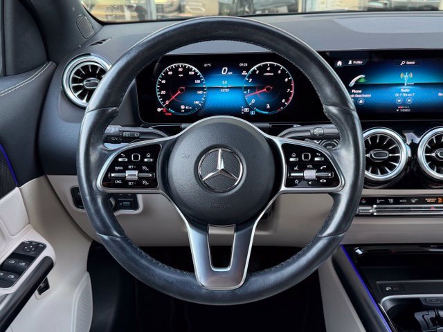 Used 2023  Mercedes-Benz GLA 250 image 11
