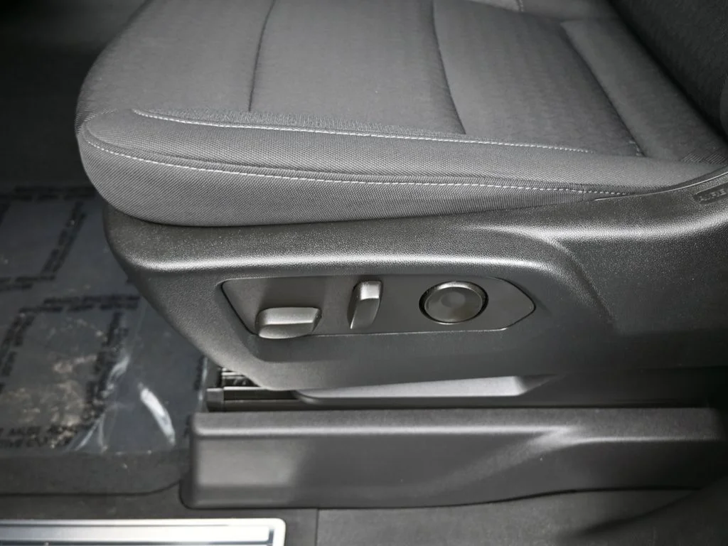 Used 2023 Summit White Chevrolet RST image 15