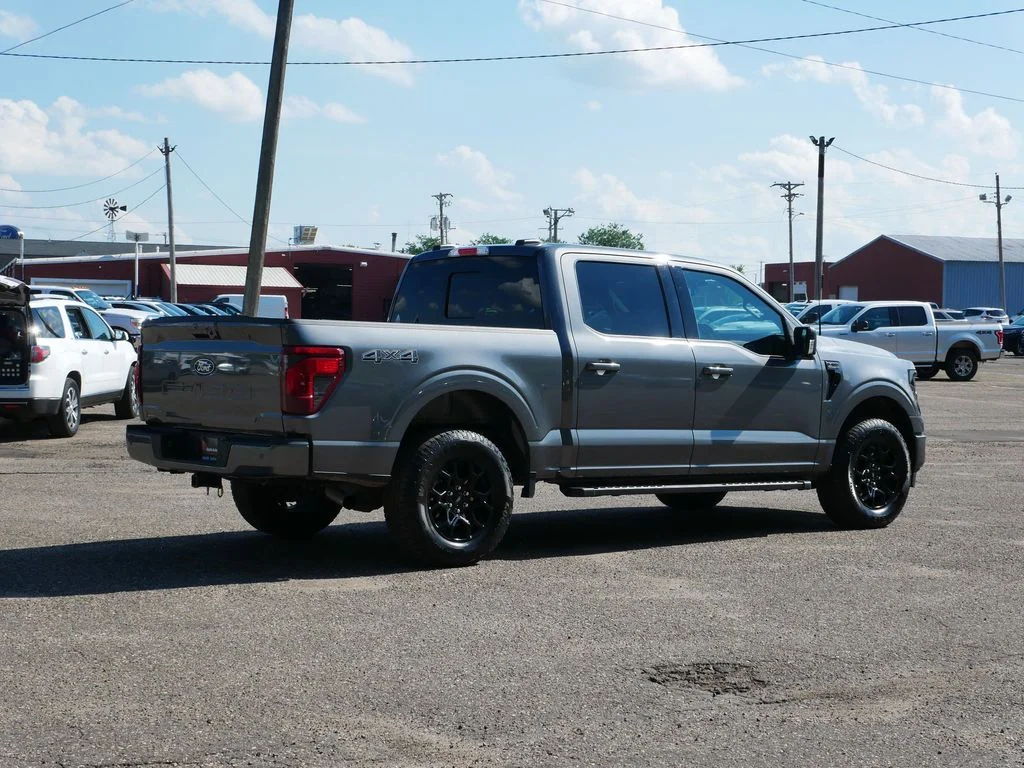 Used 2024 Gray Ford XLT image 3