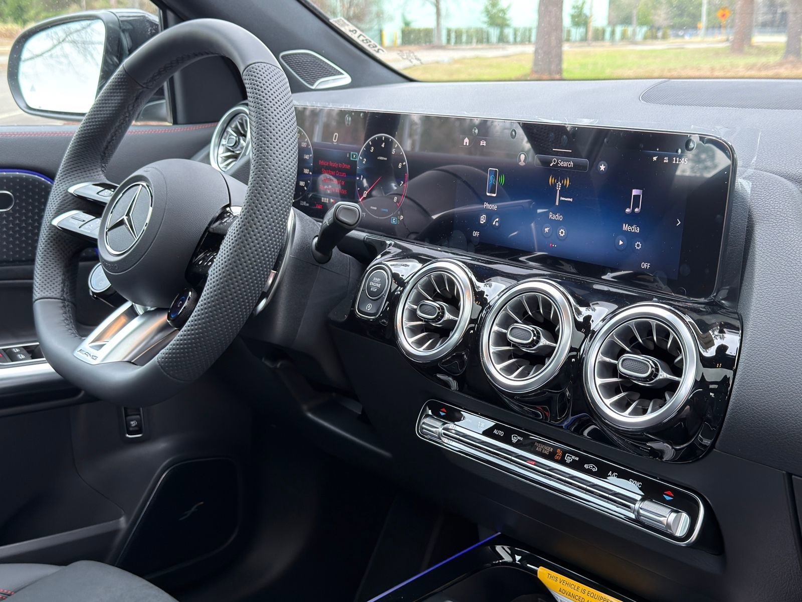 New 2026 MANUFAKTUR Alpine Gray Mercedes-Benz GLA 35 AMG® image 45