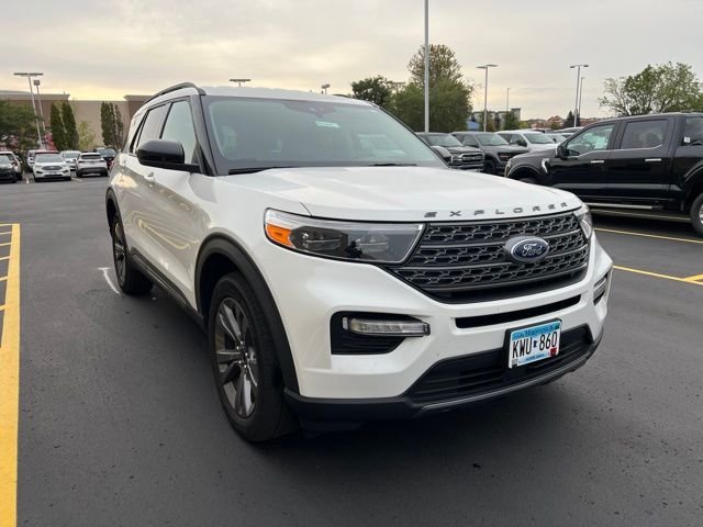 Certified Used 2023 White Ford XLT image 1