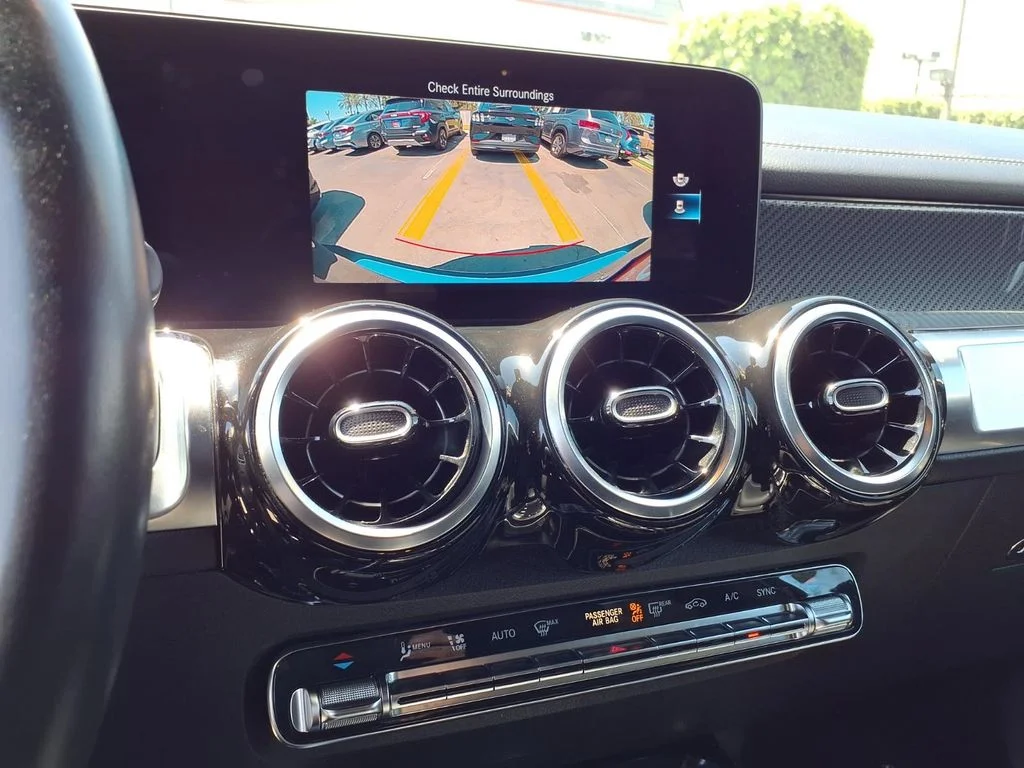 Used 2020 Black Mercedes-Benz GLB 250 image 10