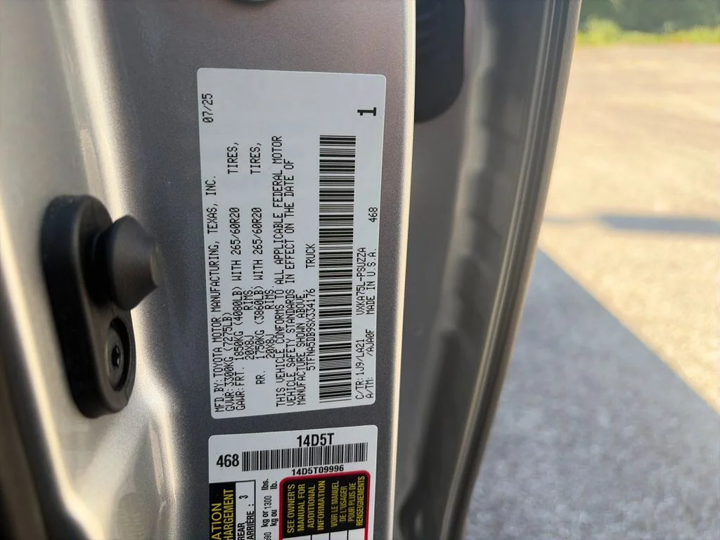 Used 2025 Silver Toyota Platinum image 36