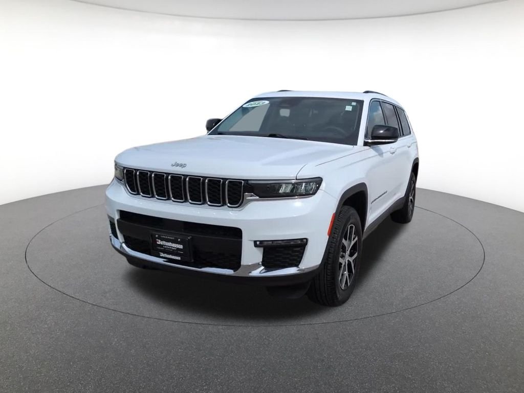 Used 2023 White Jeep Limited image 17