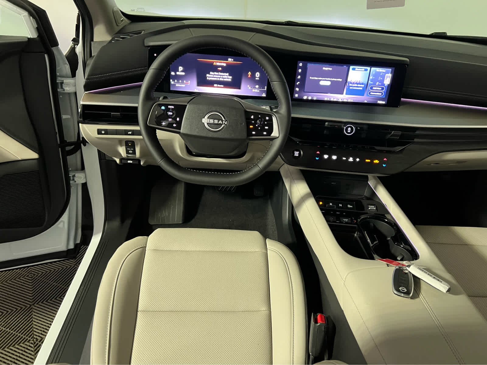 New 2026 Everest White Pearl TriCoat Nissan SL image 11