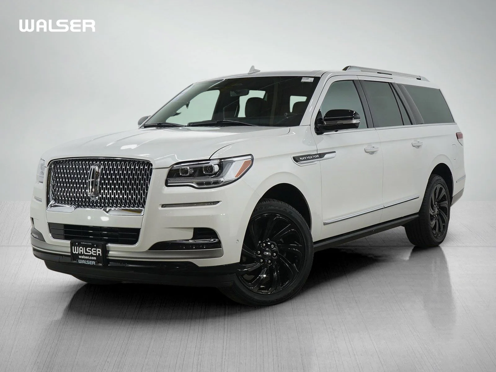 2024 Lincoln Navigator L Reserve's photo
