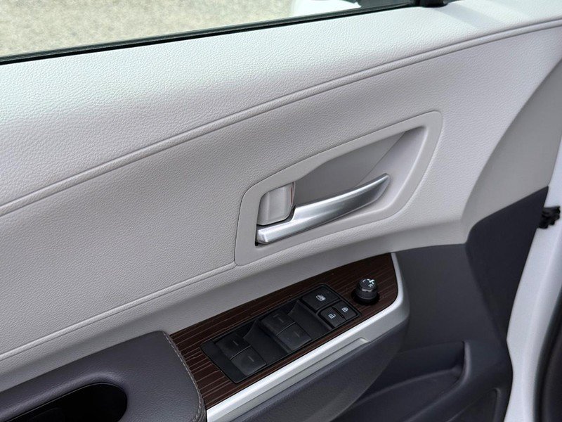 Used 2024 Pearl Toyota XLE image 19