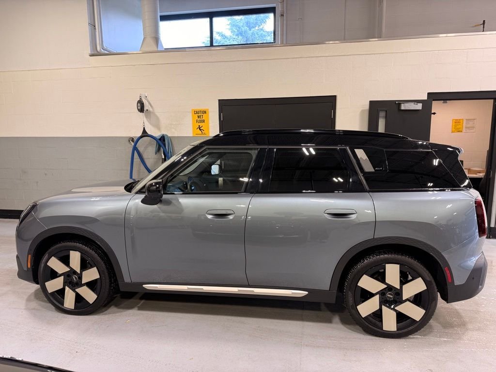 Used 2025 Smokey Green Metallic MINI  image 2