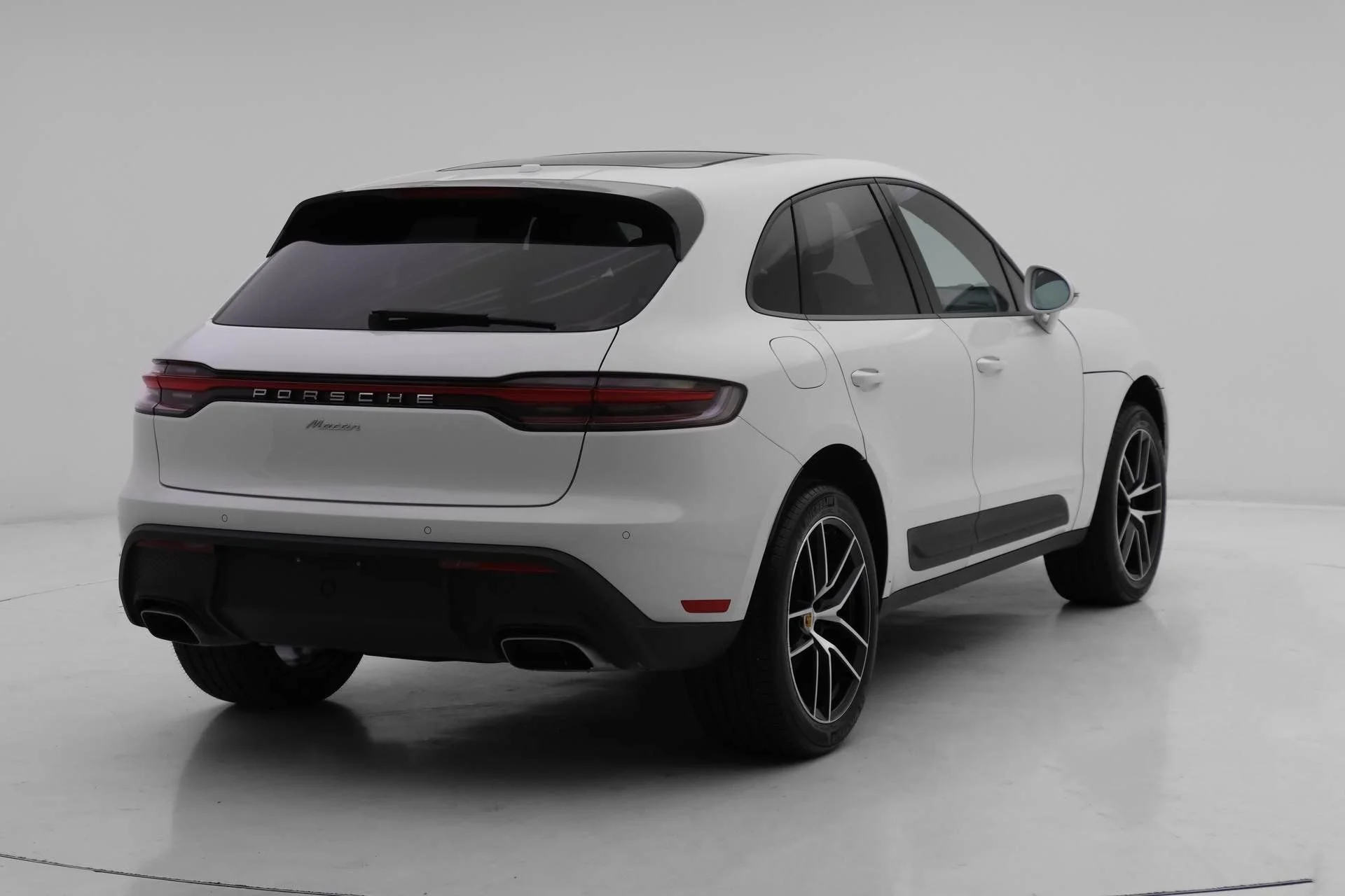 Used 2025 White Porsche  image 15